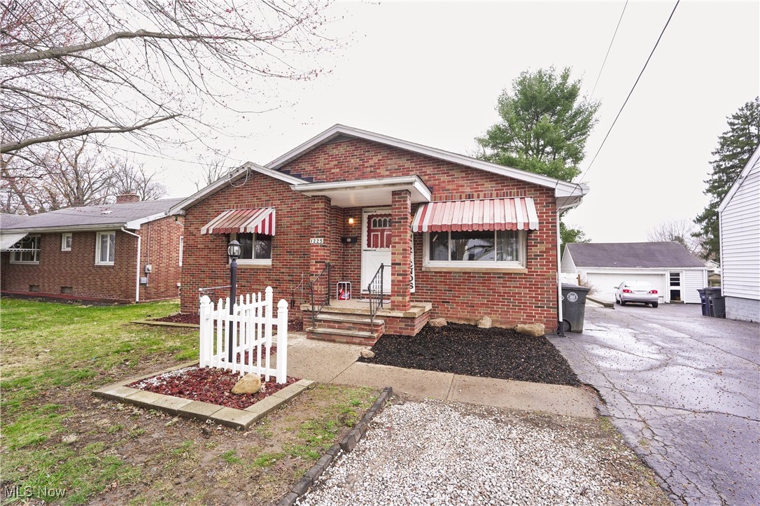 1225 Magnolia Avenue, Akron, Ohio image 1