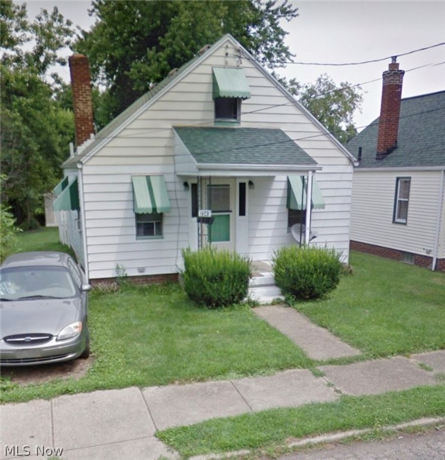 Live Auction with Online Bidding Available - Investment Home - 3 Bedroom, Easy Keeper - NE Canton, Stark Co., OH. ABSOLUTE AUCTION, all sells to the highest bidders on location. ONLINE BIDDING BEGINS SUNDAY, APRIL 28, 2024 – 9:00 AM and AUCTION LIVE ON-SITE BIDDING WILL BEGIN WEDNESDAY, MAY 1, 2024, 12:30 PM. Easy keeper bungalow home, built in 1947 with 936 SF. Three bedrooms, one full bath. Stark County parcel #204273. Currently rented at $650/month, tenant for 10+ years. Current taxes are $372.08 per half. Canton City schools. The home will be open on auction day at 11:30 AM for inspection. Terms On Real Estate: 20% down auction day, balance due at closing. A 10% buyer’s premium will be added to the highest bid to establish the purchase price. Any desired inspections must be made prior to bidding. All information contained herein was derived from sources believed to be correct. Information is believed to be accurate but not guaranteed.