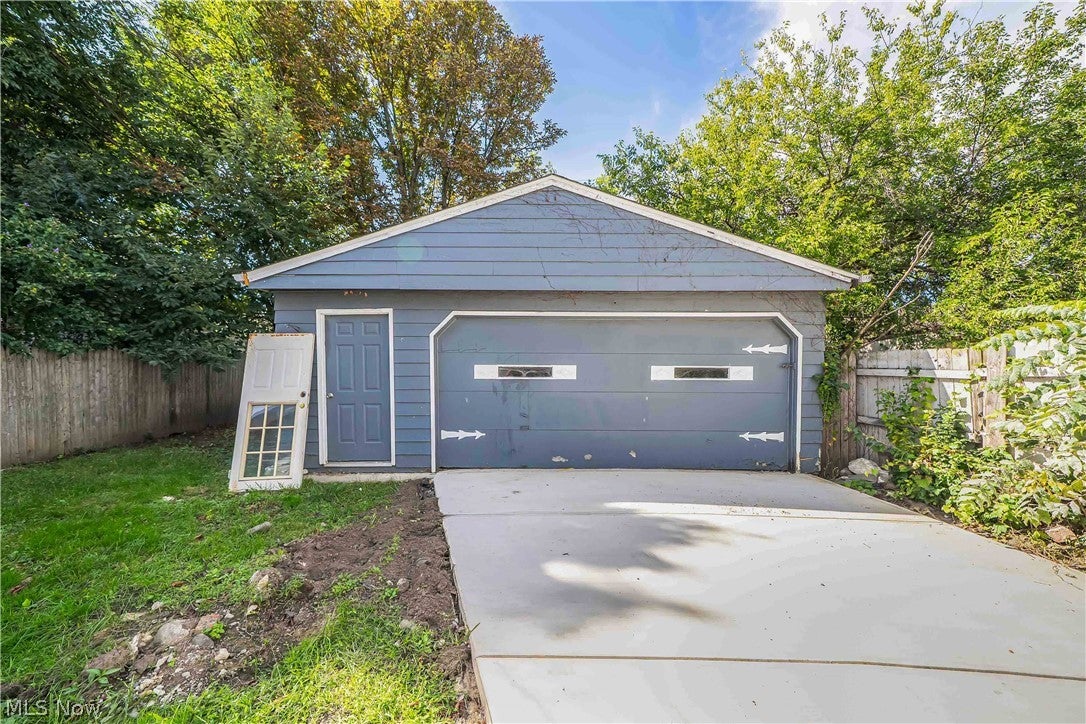 1462 E 173rd Street