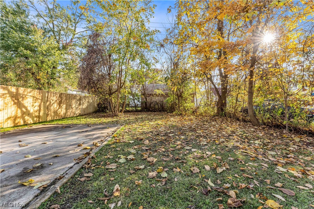 Moses & Burton - Residential Lease