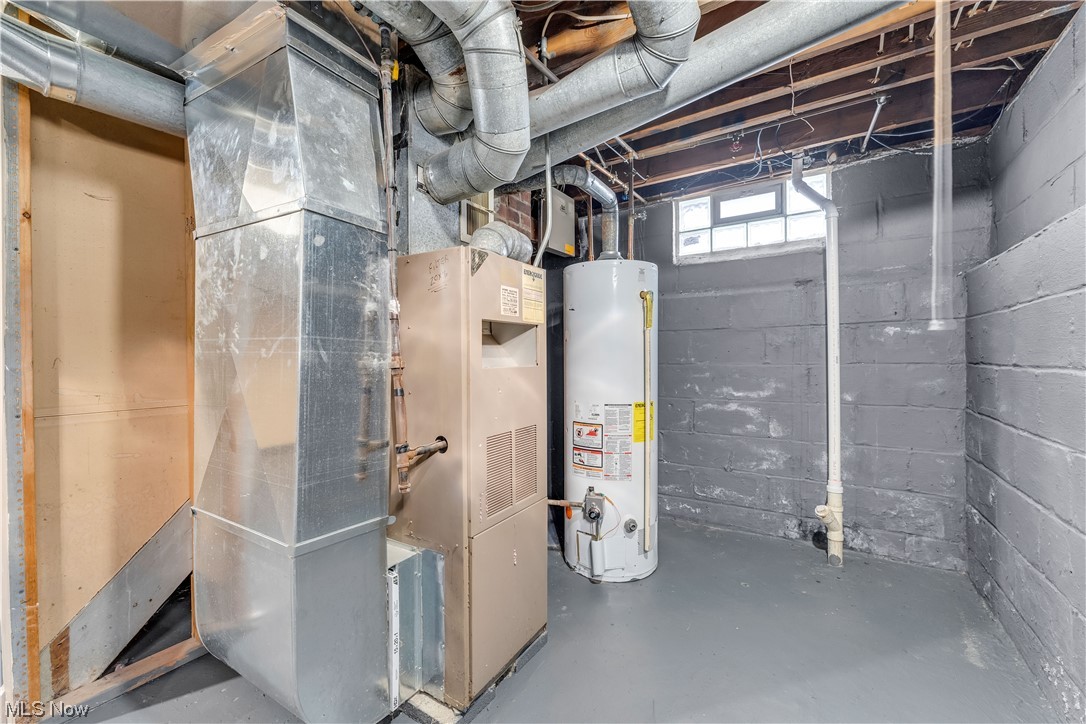 Moses & Burton - Residential Lease