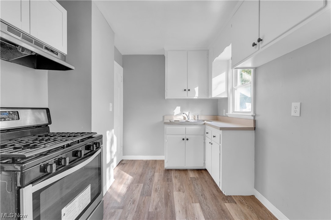 Moses & Burton - Residential Lease