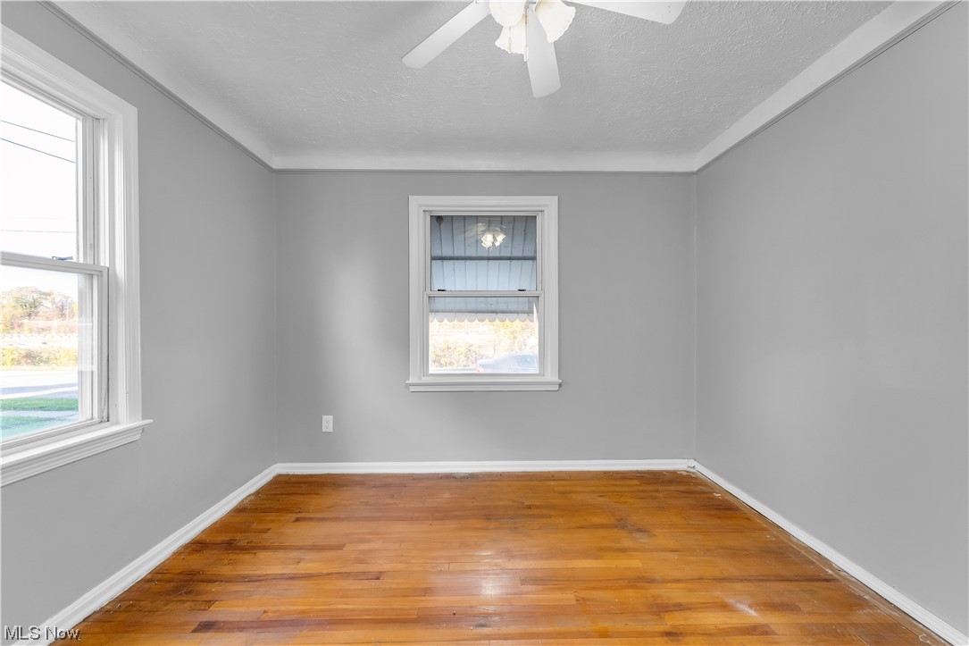 Moses & Burton - Residential Lease