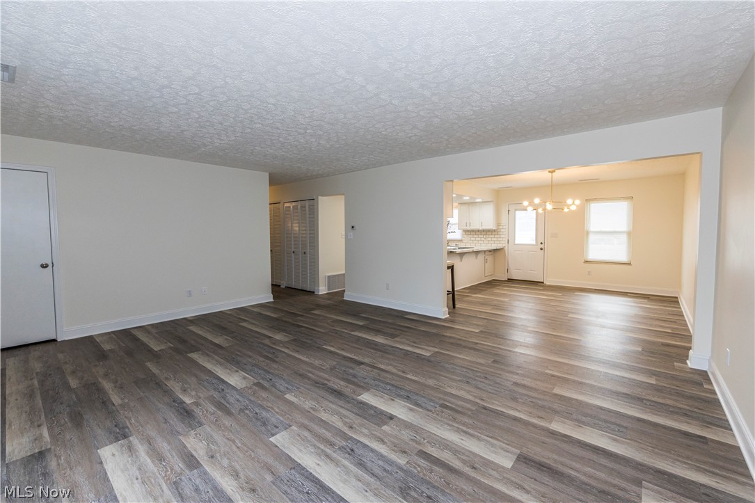 Country Club Twnhs North Condo - Residential