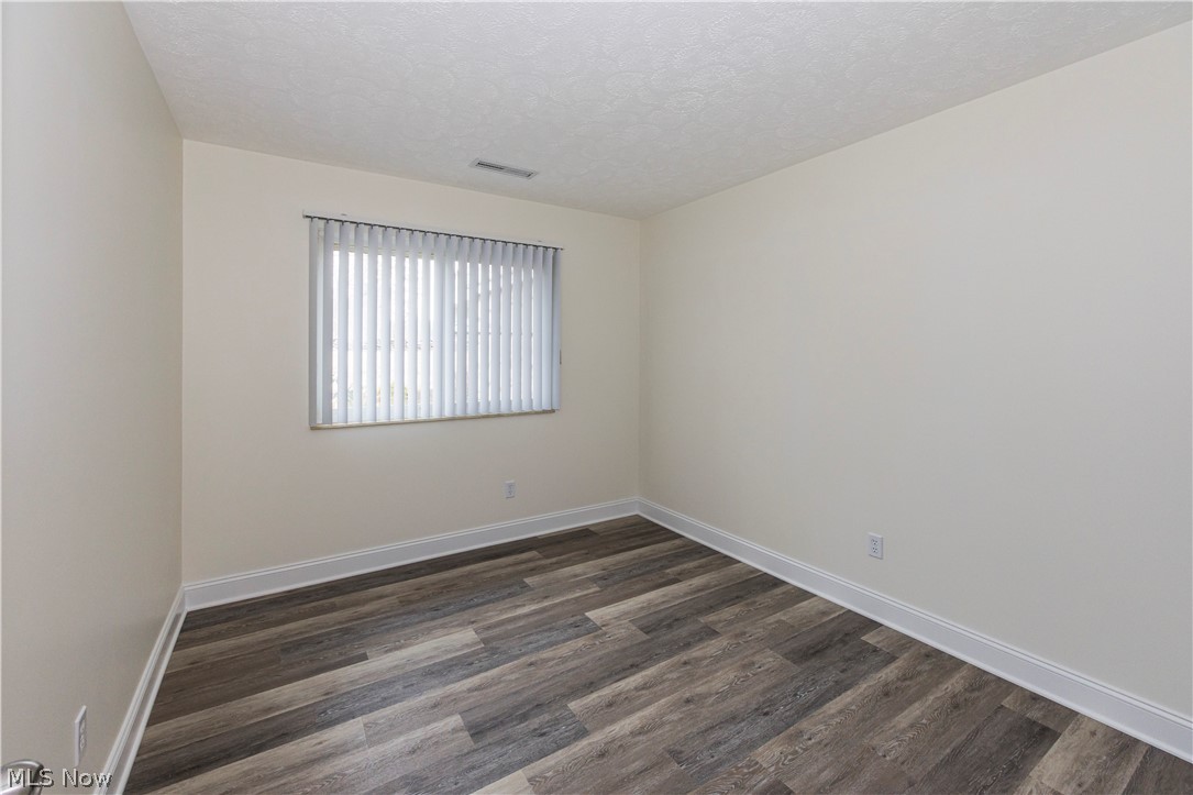 Country Club Twnhs North Condo - Residential