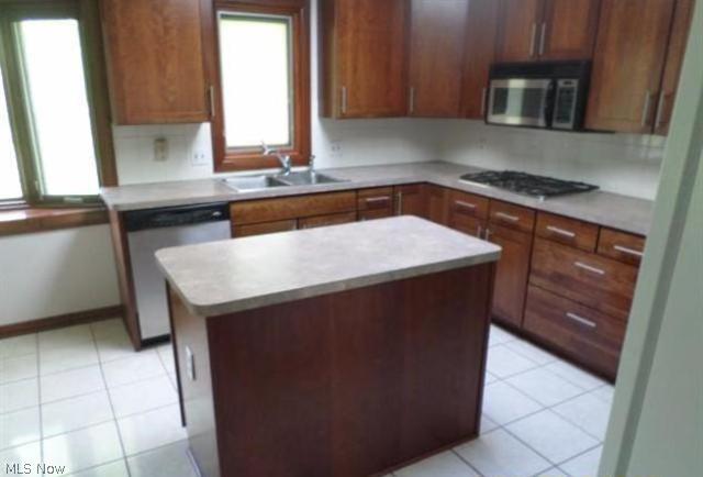 Berkeley Plaza Estates 03 - Residential