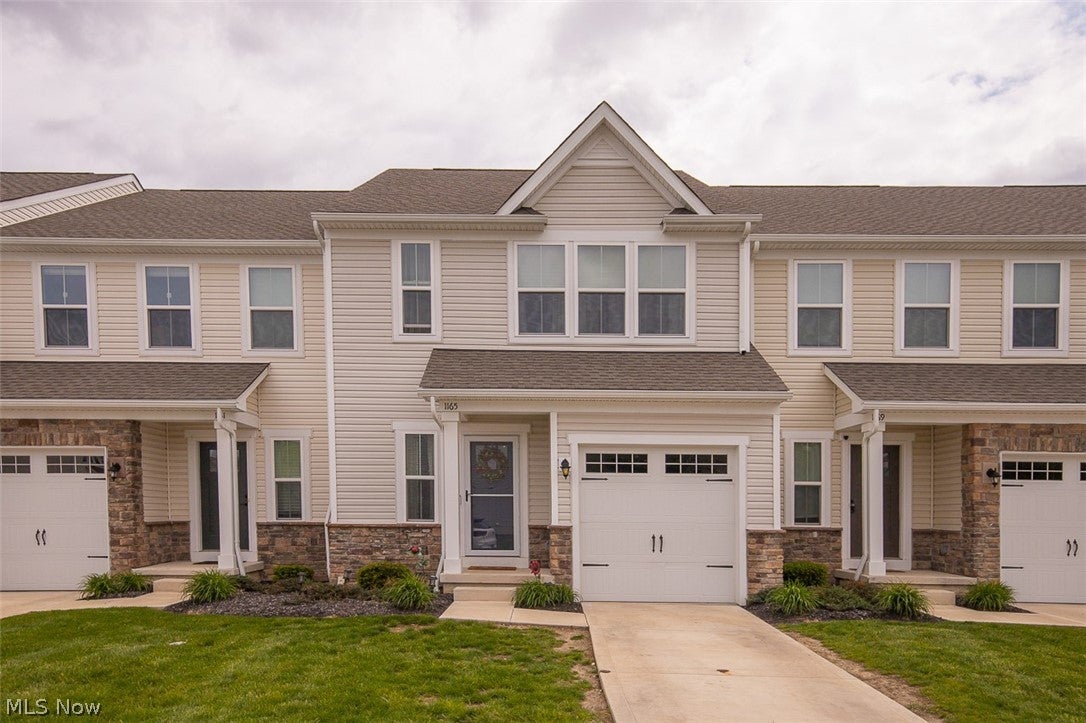 1165 Meadow Run