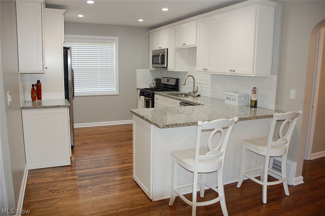 Kamms - Residential Lease