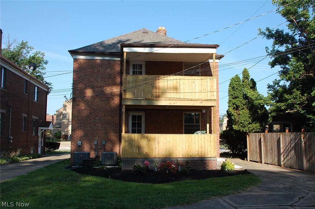 Kamms - Residential Lease