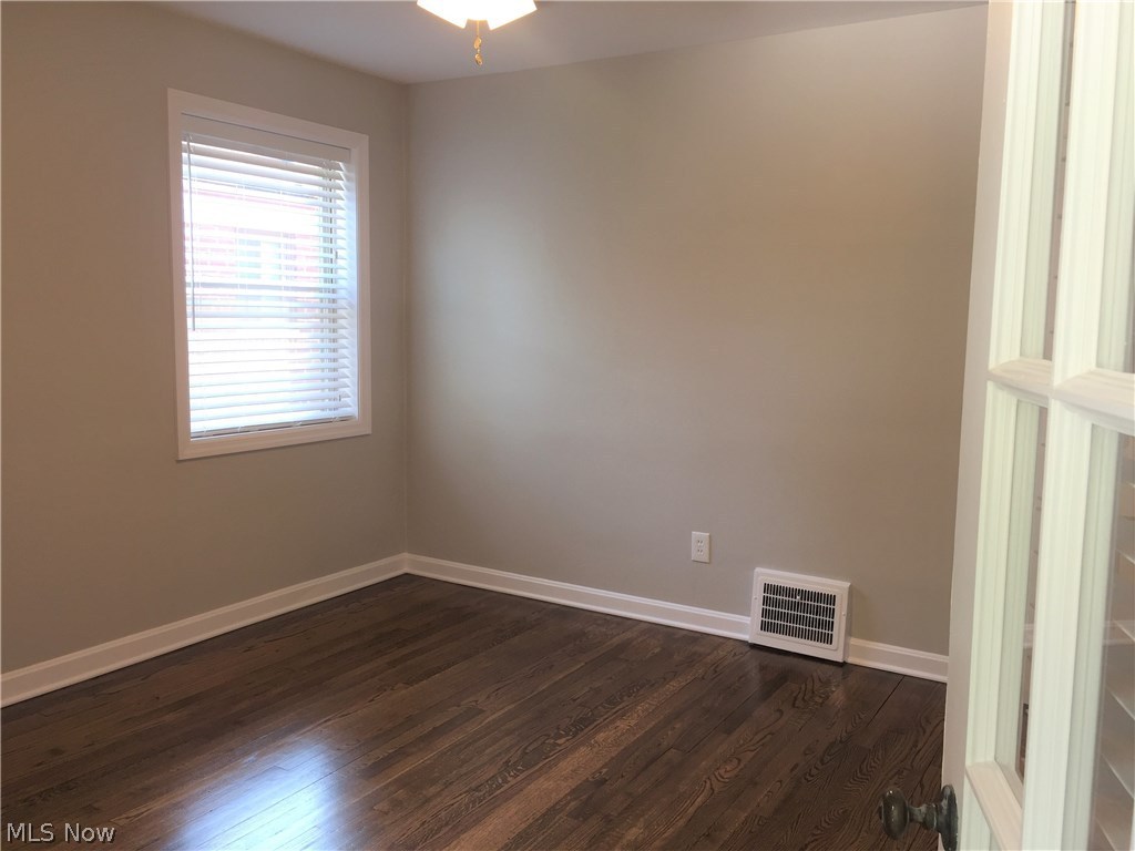 Kamms - Residential Lease