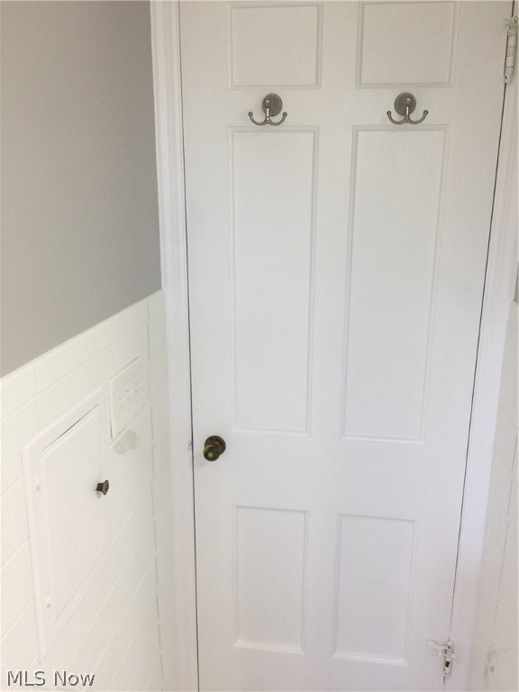 Kamms - Residential Lease