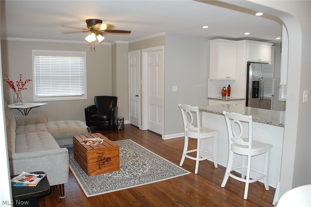 Kamms - Residential Lease