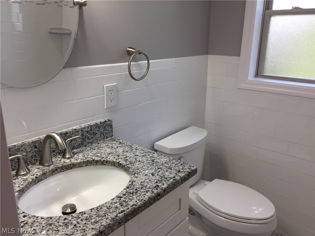 Kamms - Residential Lease