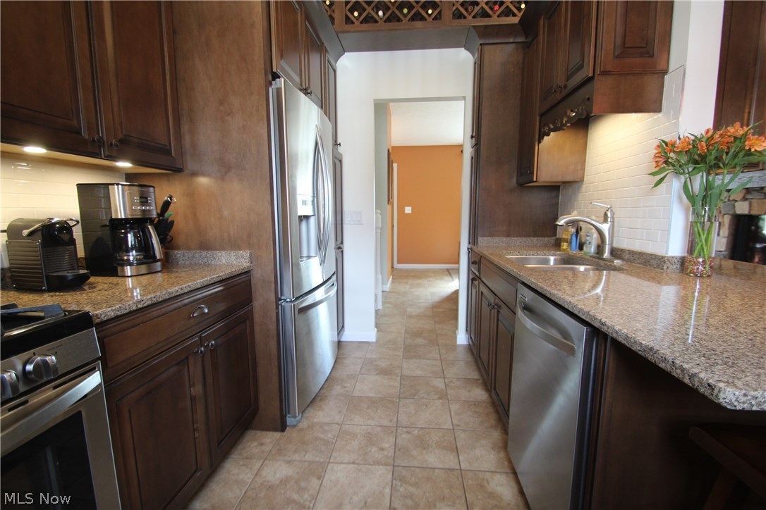 Aaron Norton Estate 2 - Residential