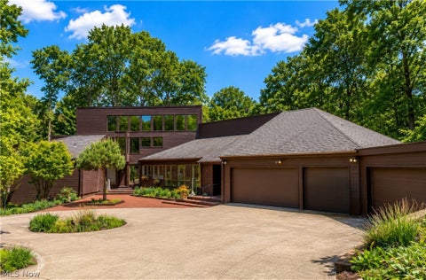 Photo for 6 Whisperwood Lane