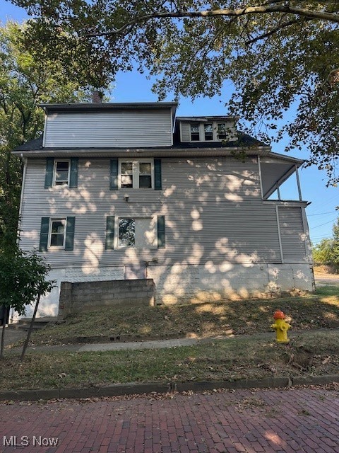 Colonial Homes - Residential Income