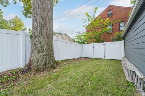 Tiny photo for 1948 Staunton Road, Cleveland Heights, OH 44118 (MLS # 5178805)