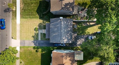 Tiny photo for 1948 Staunton Road, Cleveland Heights, OH 44118 (MLS # 5178805)
