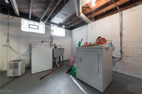 Tiny photo for 1948 Staunton Road, Cleveland Heights, OH 44118 (MLS # 5178805)