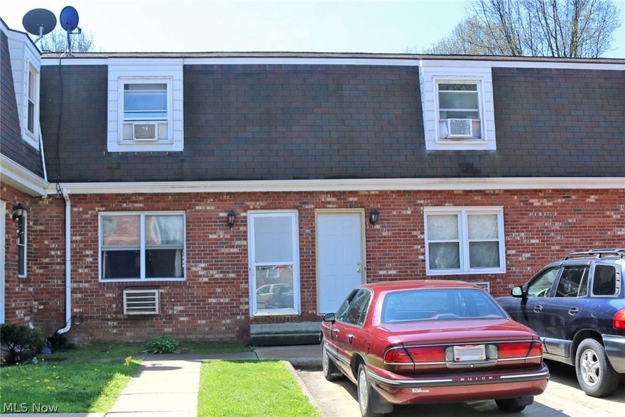 Looking for an easy investment?  Check out this 2 bed, 1.5 bath condo with current tenant already in place.  No work on the outside needed for this unit. Owner Pays 1/7 Of Expenses (Lawn, Snow Removal, Insurance, gutter cleaning) For Building 1772 Each Year - Cost Varies Every Year.