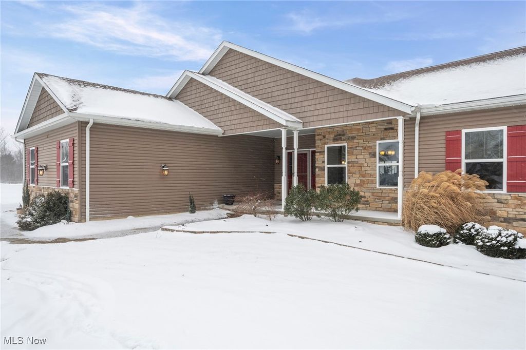 Photo of 8525 Broxton Court, Westfield Center, OH 44251 (MLS # 5185316)