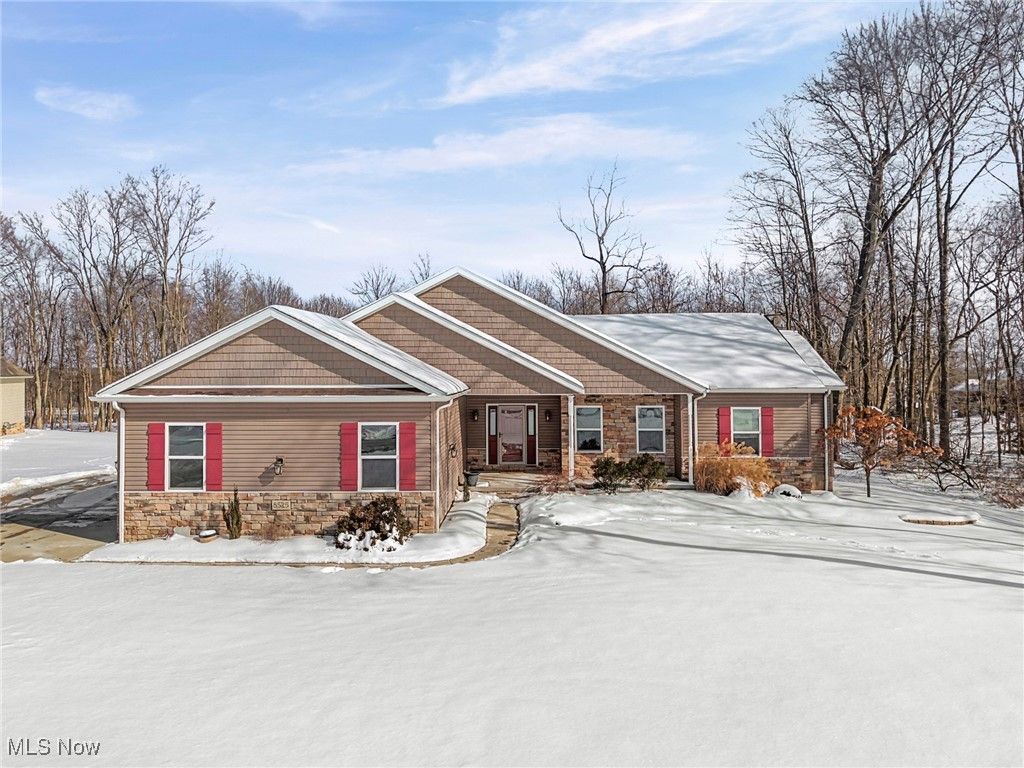 Photo of 8525 Broxton Court, Westfield Center, OH 44251 (MLS # 5185316)