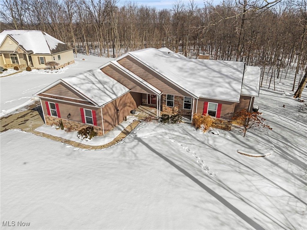 Photo of 8525 Broxton Court, Westfield Center, OH 44251 (MLS # 5185316)