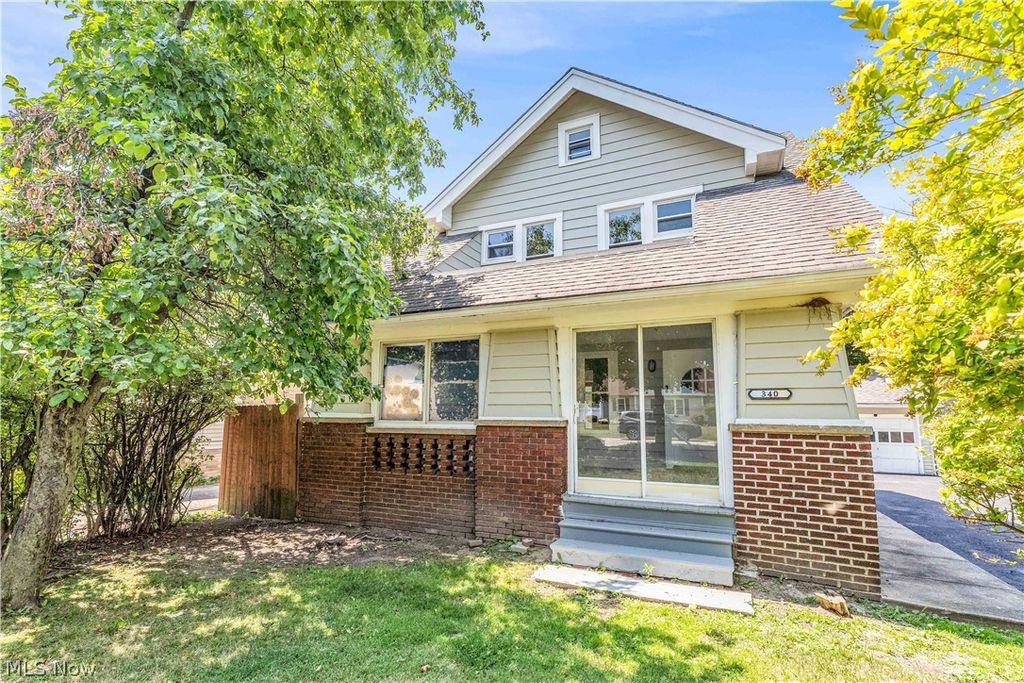 Photo of 340 E 276th Street, Euclid, OH 44132 (MLS # 5223524)