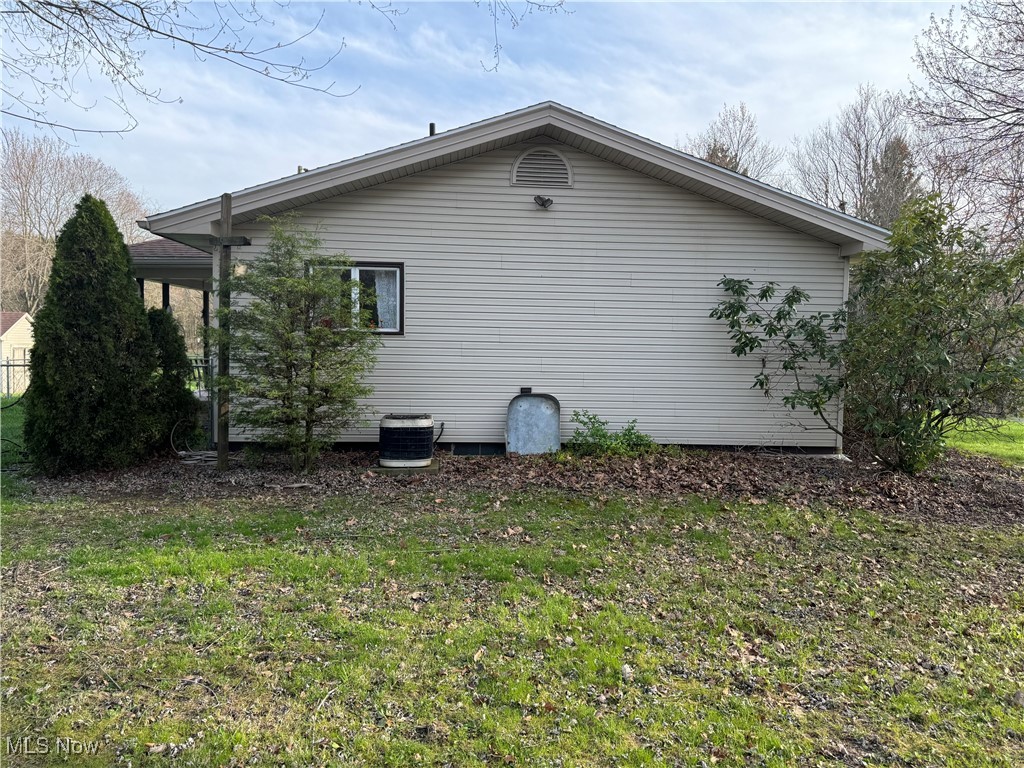 16958 Annesley Rd, East Liverpool, Ohio image 6
