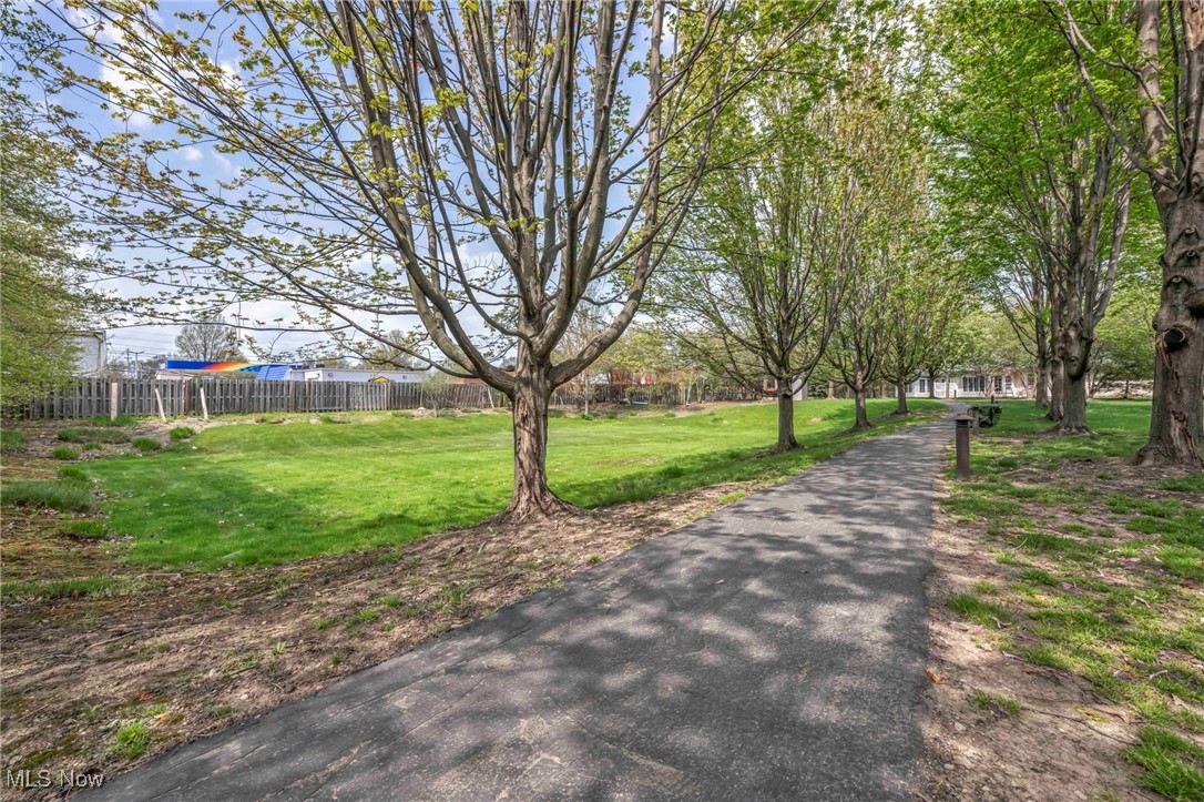 126 Legend Trail, Willowick, Ohio image 40