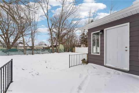 Tiny photo for 2601 Sherwood Drive, Lorain, OH 44053 (MLS # 5179673)