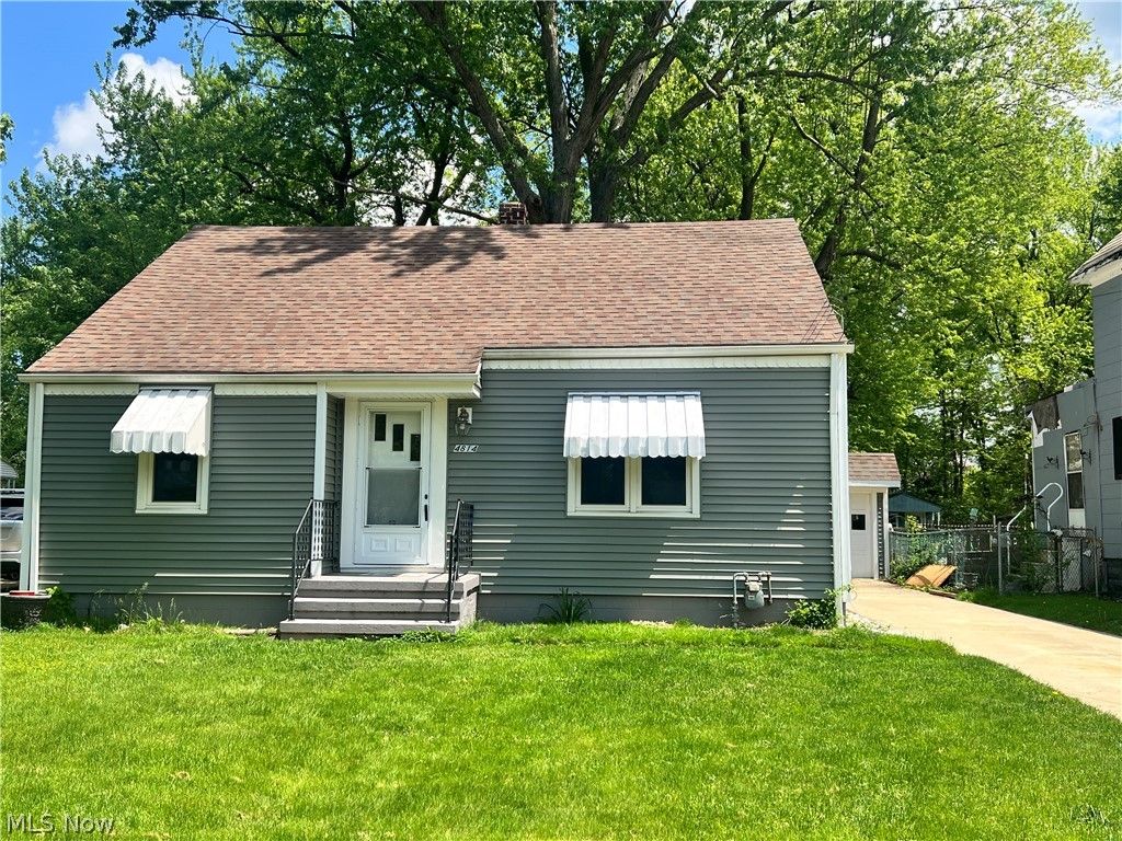 Photo of 4814 Hope Avenue, Ashtabula, OH 44004 (MLS # 5211049)