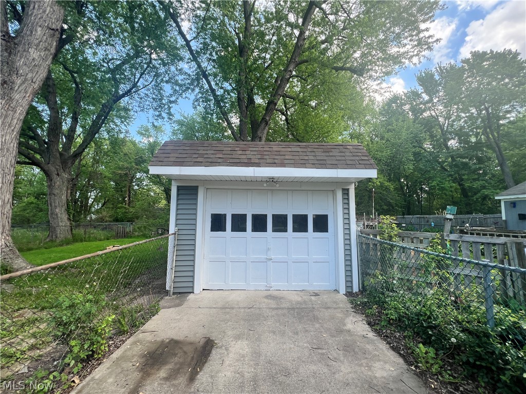 Strong - Residential