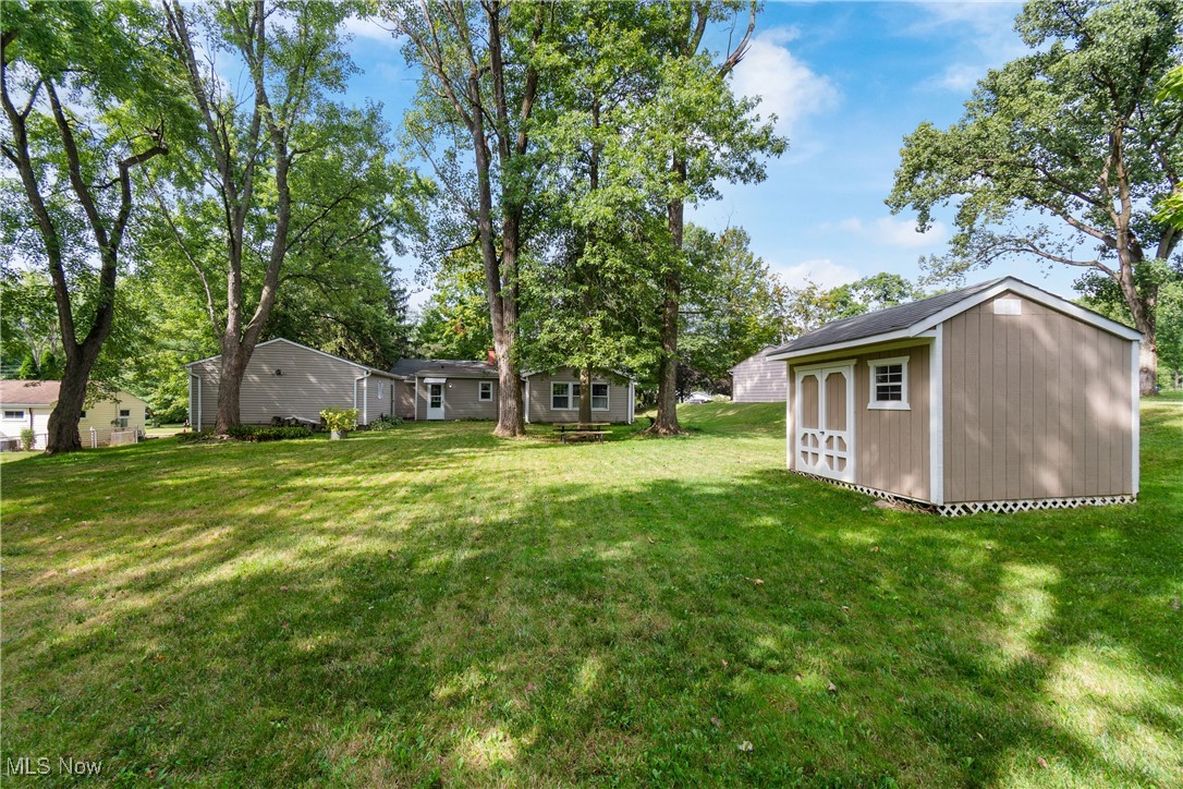 Blue Bird Knolls - Residential