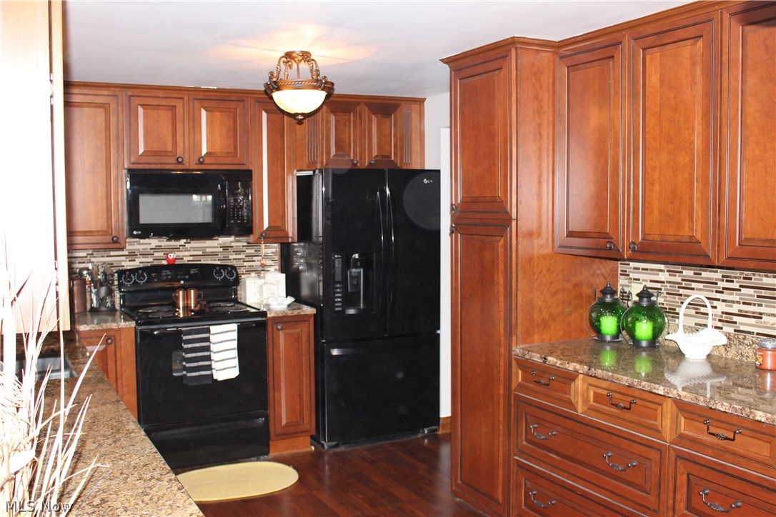 Amherst Village - Residential