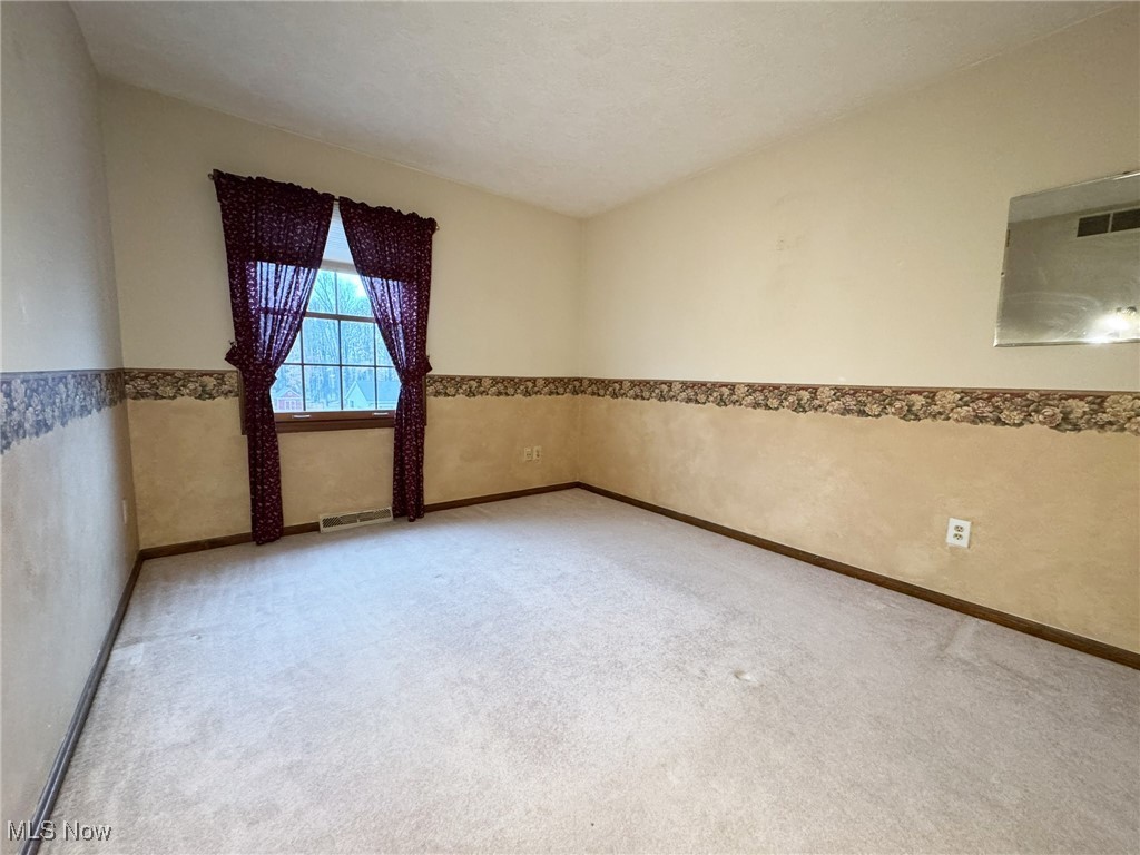 9634 Yellowwood Drive, Mentor, Ohio image 31