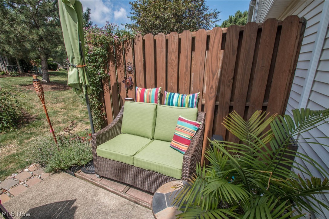 Lakeview Ridge Condos - Residential