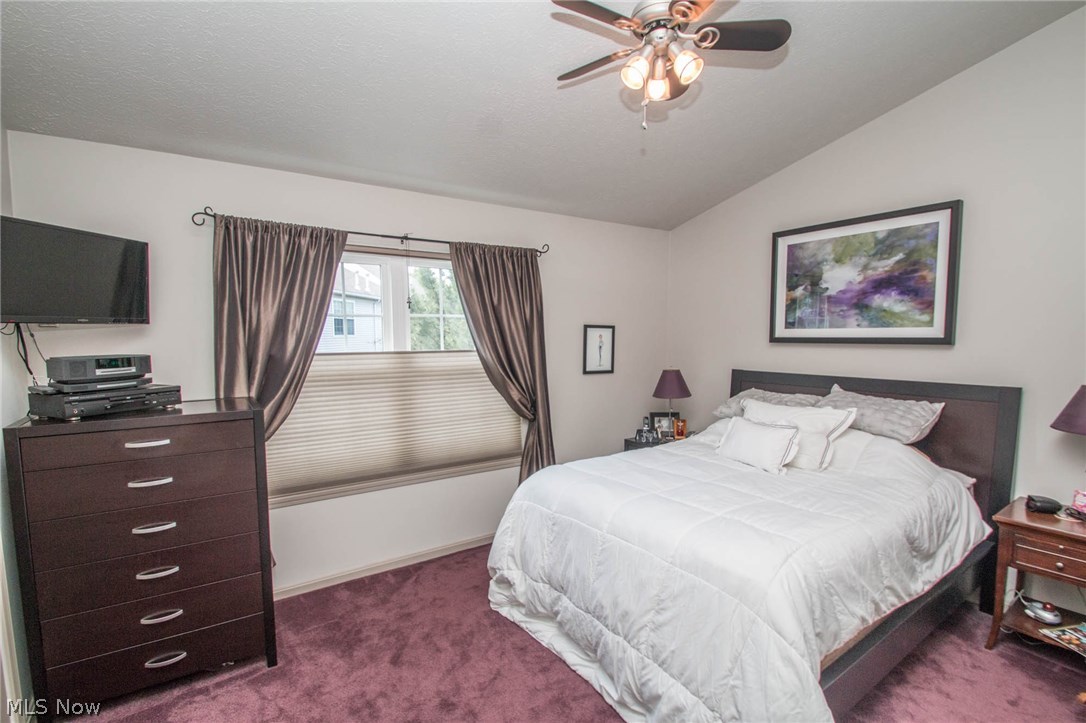 Lakeview Ridge Condos - Residential