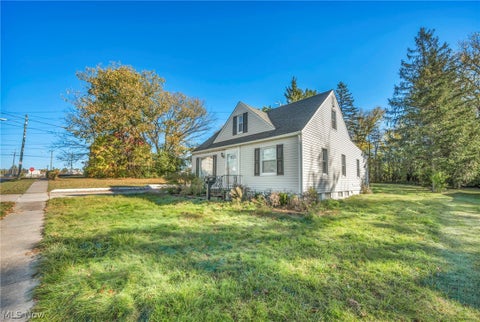 Tiny photo for 15 Edgewood Avenue, Bedford, OH 44146 (MLS # 5255222)