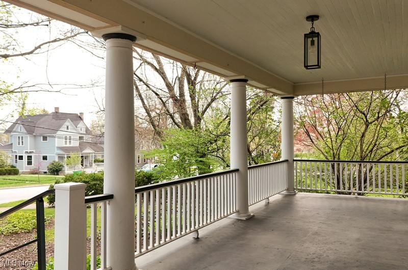 Chagrin Falls, Ohio 44022, United States, 3 Bedrooms Bedrooms, ,2 BathroomsBathrooms,Residential,Pending,115940