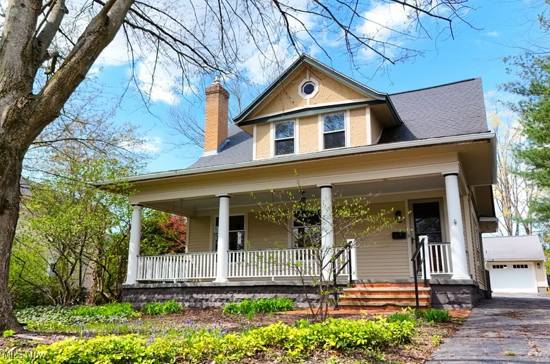 Chagrin Falls, Ohio 44022, United States, 3 Bedrooms Bedrooms, ,2 BathroomsBathrooms,Residential,Pending,115940