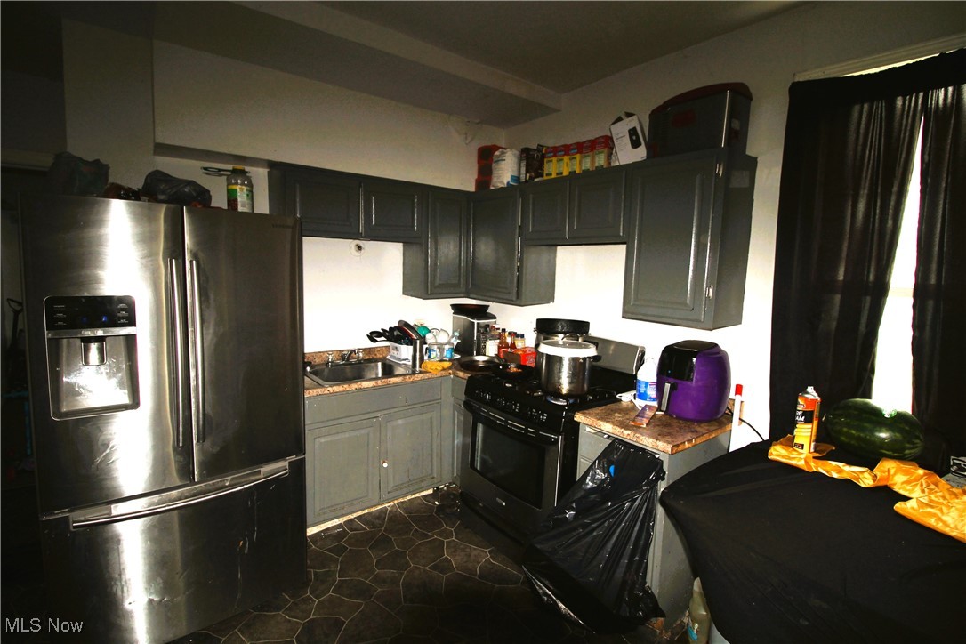 3139 W 82nd Street