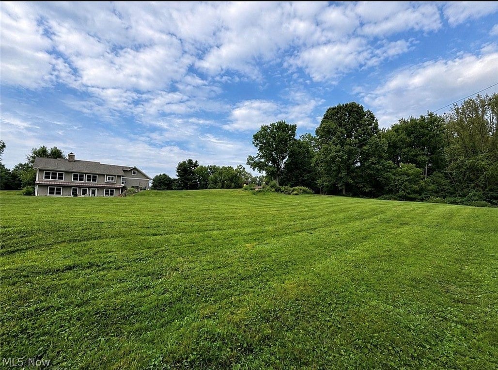 2976 Greenleaf Road