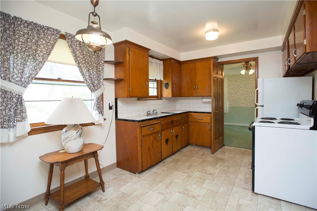 Alden B Hare Cos Lyndhurst Ma - Residential