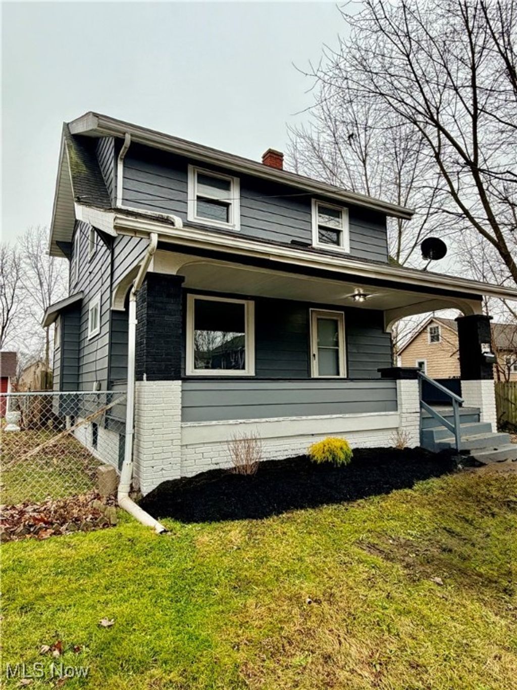 Photo of 2010 18th Street NE, Canton, OH 44705 (MLS # 5178647)