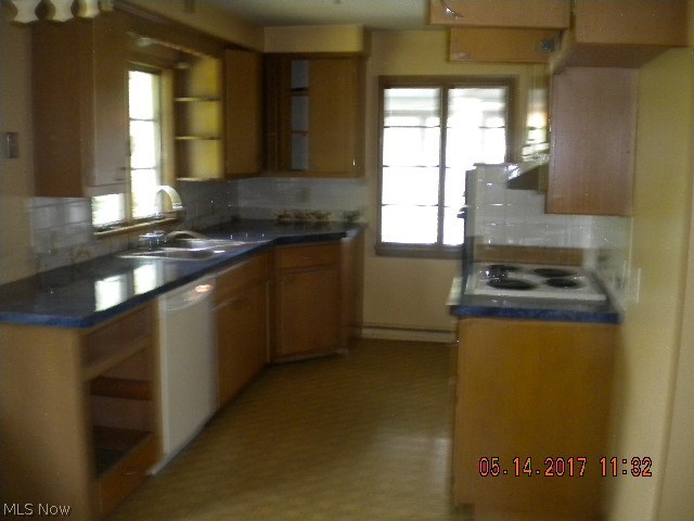 Kenilworth Manor - Residential