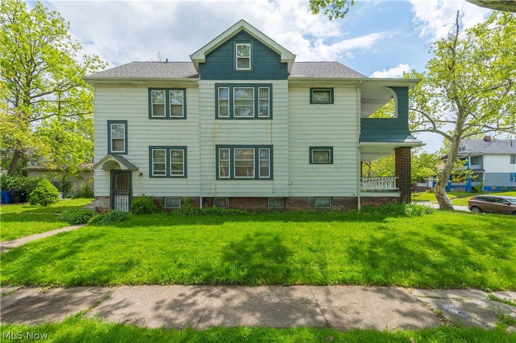 Photo of 9701 Parkview Avenue, Cleveland, OH 44104 (MLS # 5211219)