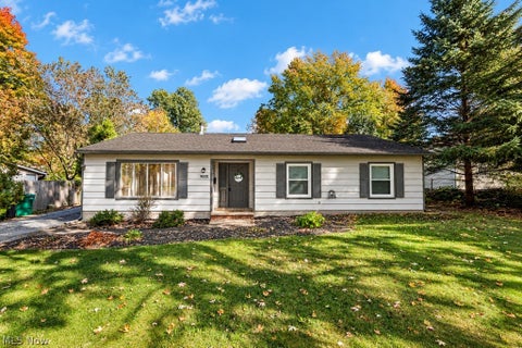Photo of 9001 Elm Street, Mentor, OH 44060 (MLS # 5255530)