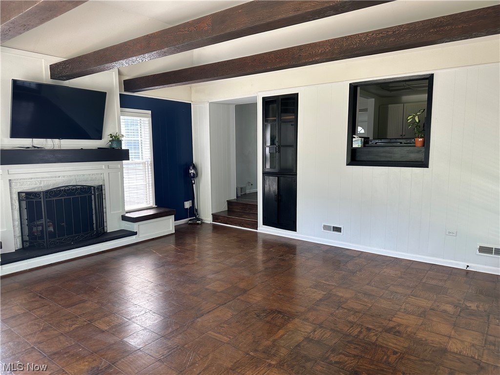 Lyndhurst Const Cos Longston - Residential