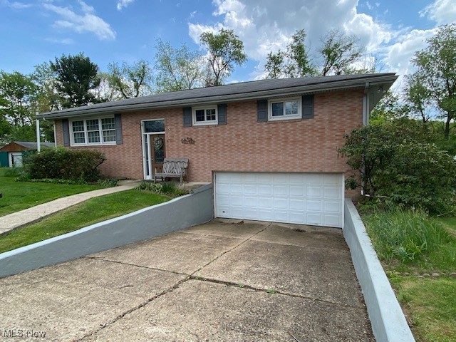 219 Sarah Boulevard, Toronto, Ohio image 1